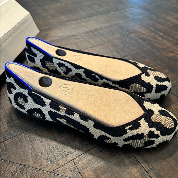 Rothy washable shoes. Flats - Picture 7 of 7